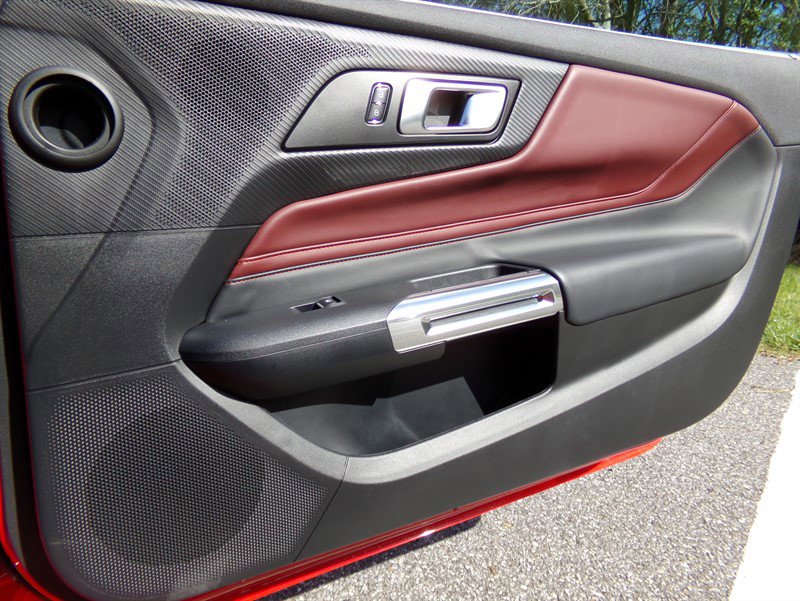 Used 2025 Ford Mustang GT Premium image 41