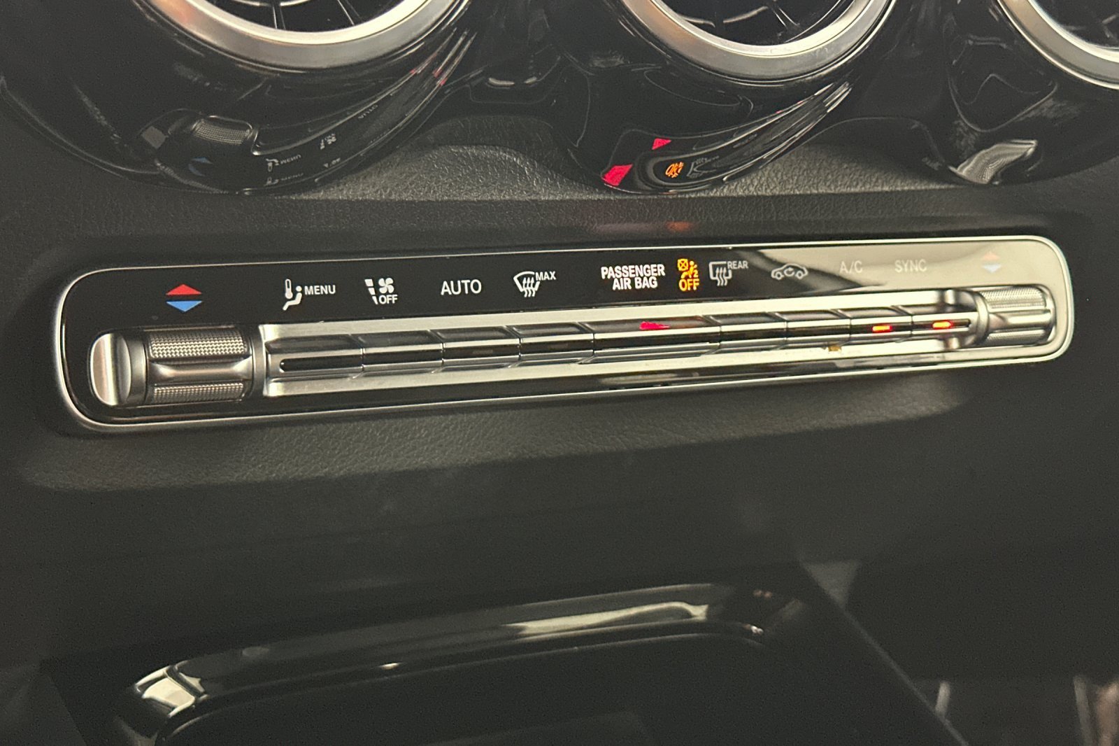 Used 2022 Mercedes-Benz GLB 250 image 19