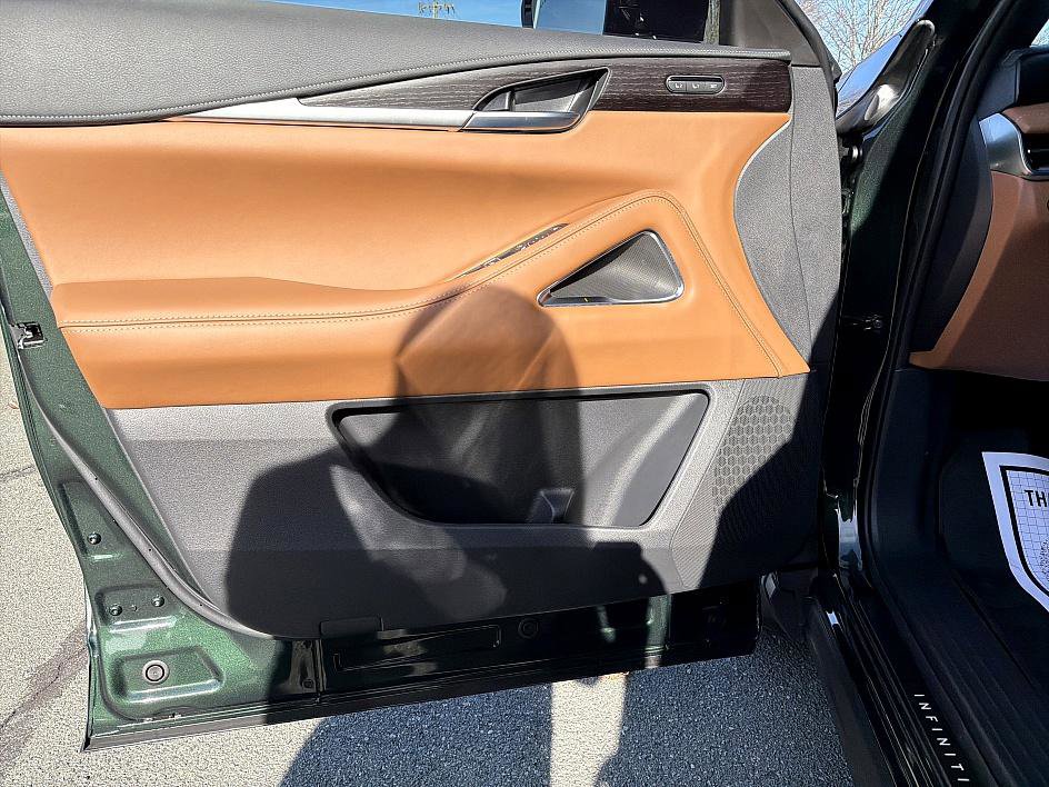 New 2026 INFINITI QX60 Autograph image 9