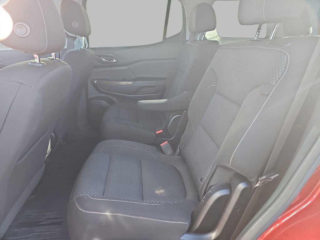 Certified 2023 GMC Acadia SLE w/ Driver Convenience Package image 19