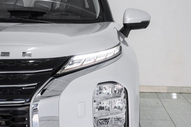 Used 2022 Mitsubishi Outlander SEL image 47