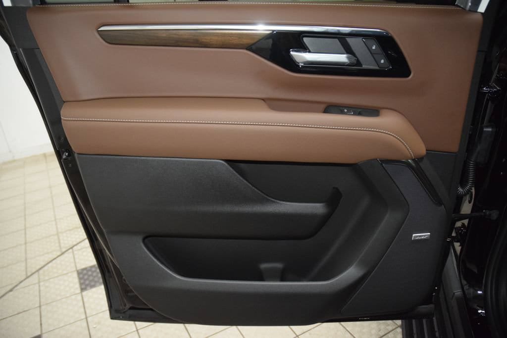 New 2026 Chevrolet Suburban High Country AWD/4WD image 47