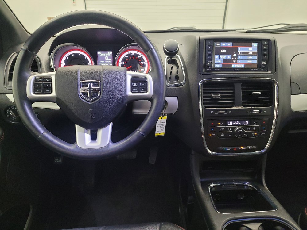 Used 2016 Dodge Grand Caravan R/T w/ Safety Sphere Group FWD image 22