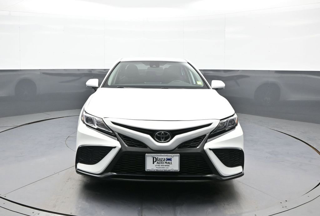 Certified 2023 Toyota Camry SE image 2