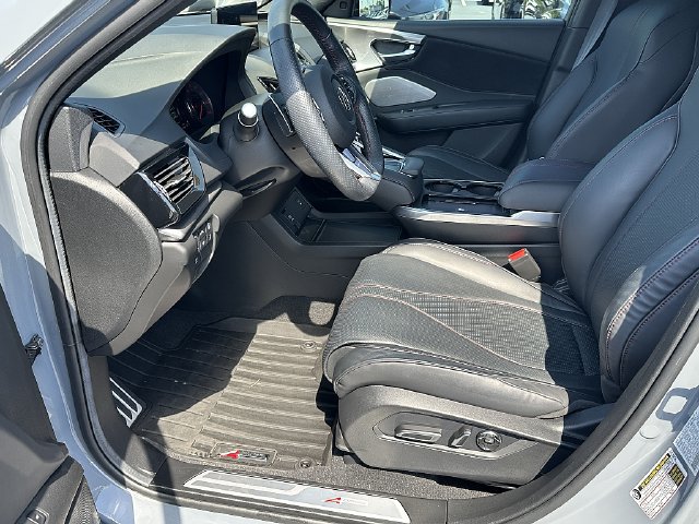 Used 2025 Acura RDX w/ Advance Package AWD/4WD image 19