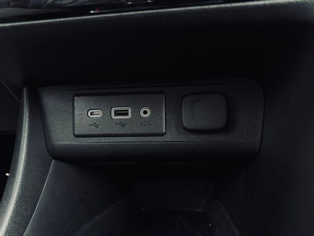 Used 2023 Buick Encore GX Preferred w/ Cold Weather Comfort Package image 28