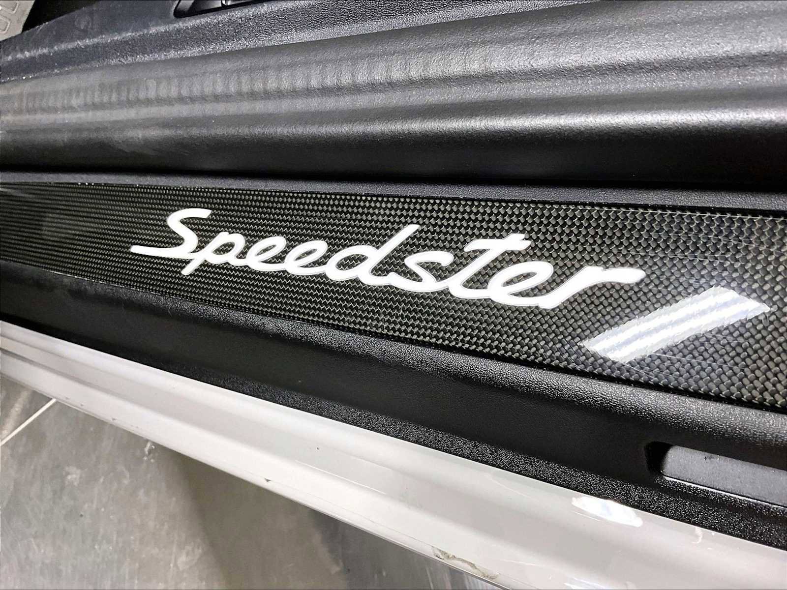 Used 2019 Porsche 911 Speedster image 40