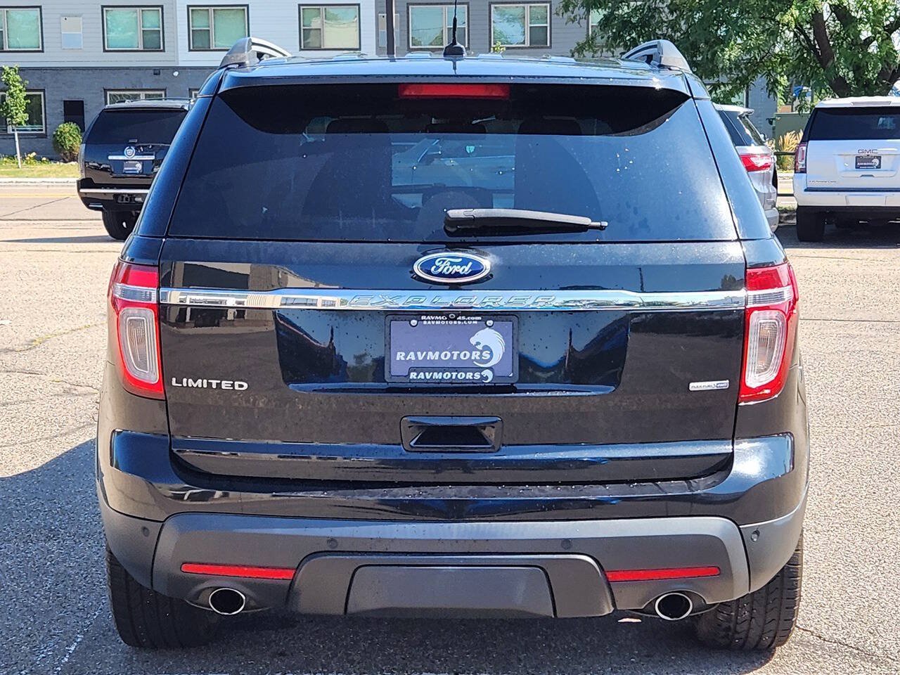 Used 2015 Ford Explorer Limited w/ Equipment Group 302A AWD/4WD image 9
