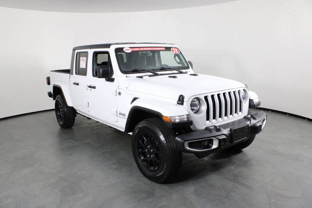 Used 2023 Jeep Gladiator Overland image 13