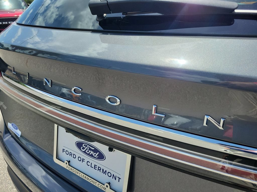 Used 2022 Lincoln Nautilus Reserve w/ Equipment Group 201A FWD image 7
