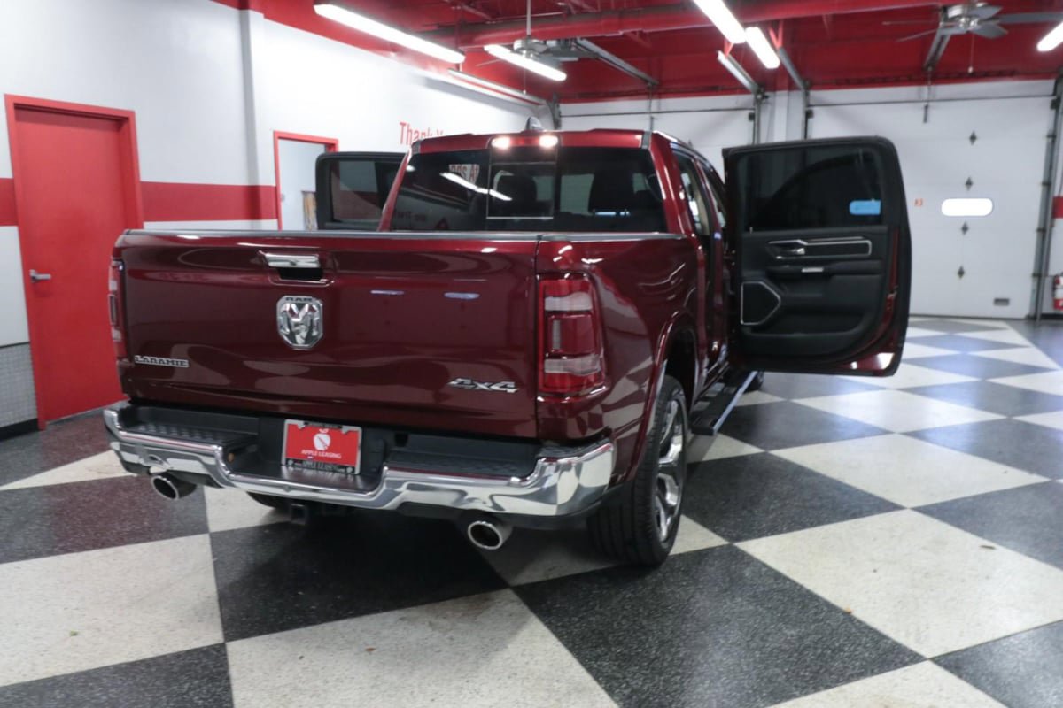 Used 2019 RAM 1500 Laramie AWD/4WD image 29