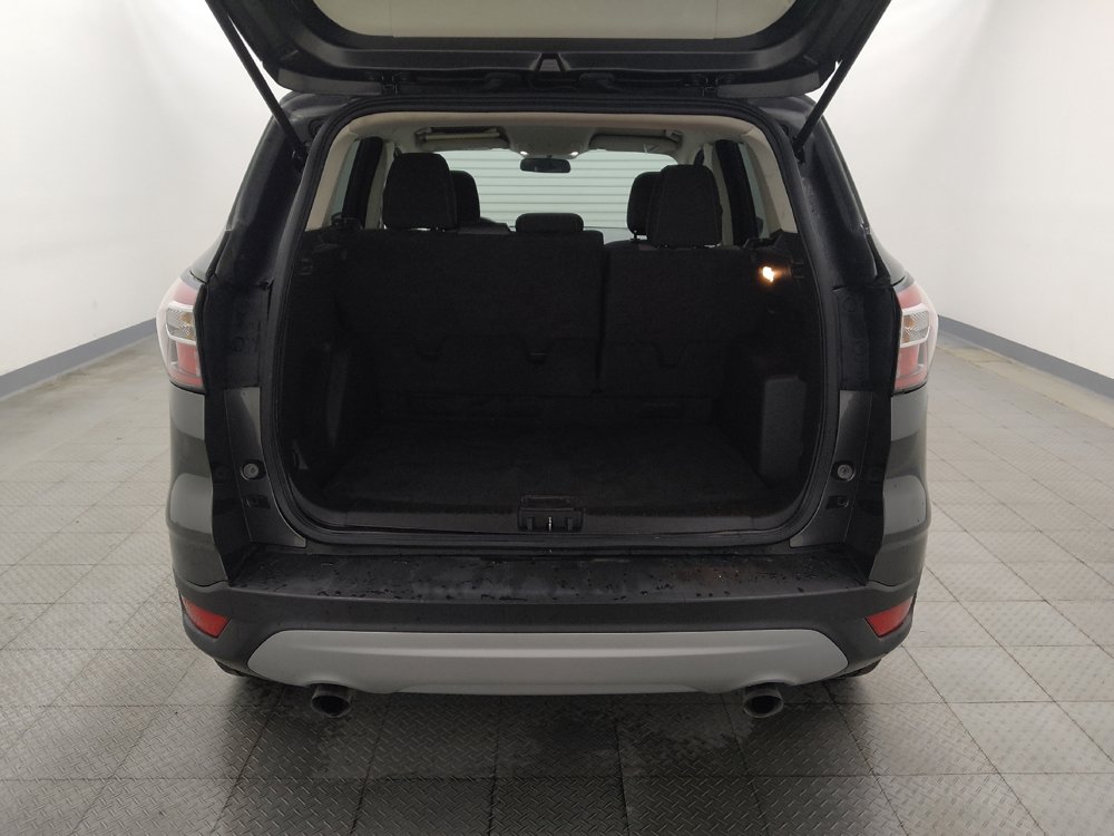 Used 2018 Ford Escape SE FWD image 29