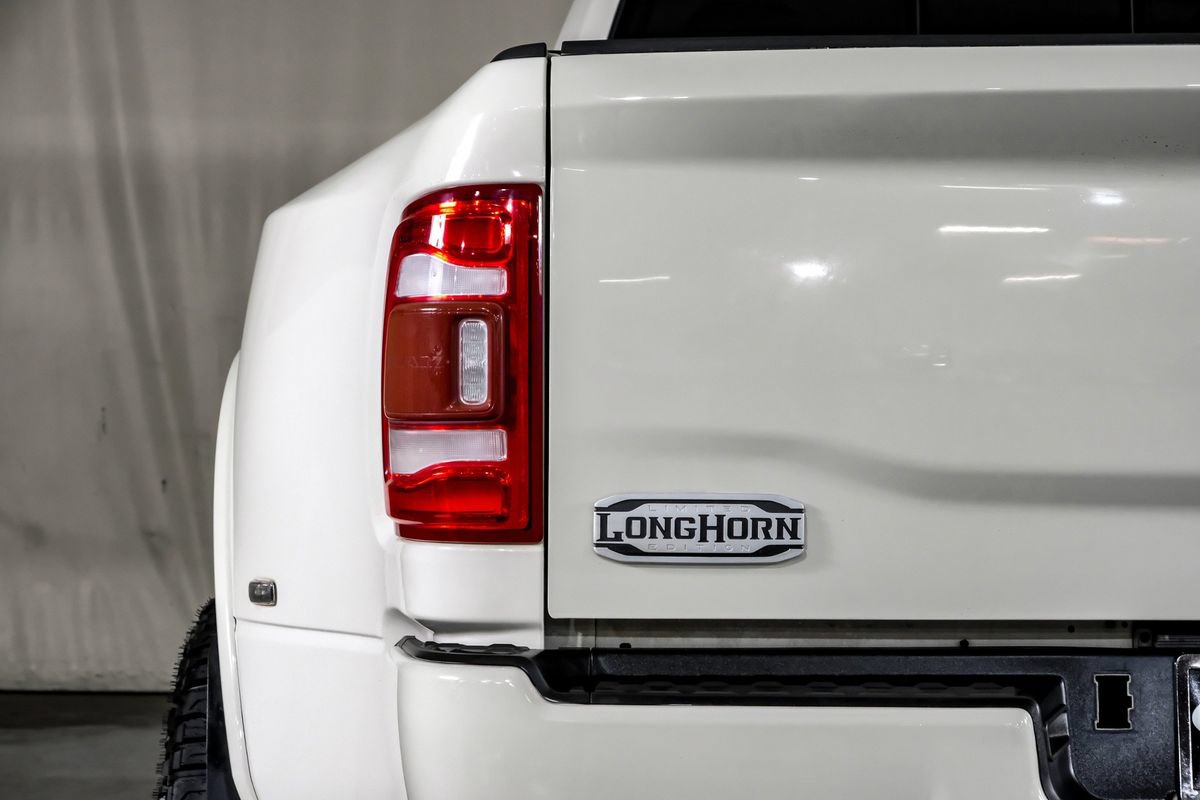 Used 2022 RAM 3500 Limited AWD/4WD image 43