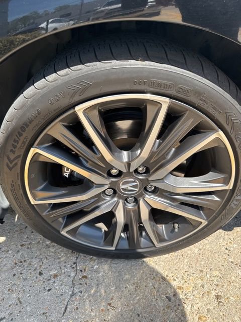 Used 2018 Acura RLX Sport Hybrid w/ Advance Pkg image 25