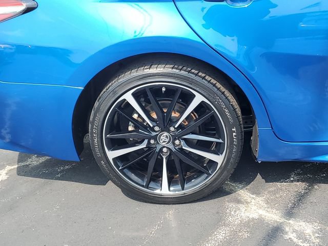 Used 2019 Toyota Camry XSE w/ Navigation Package FWD image 5