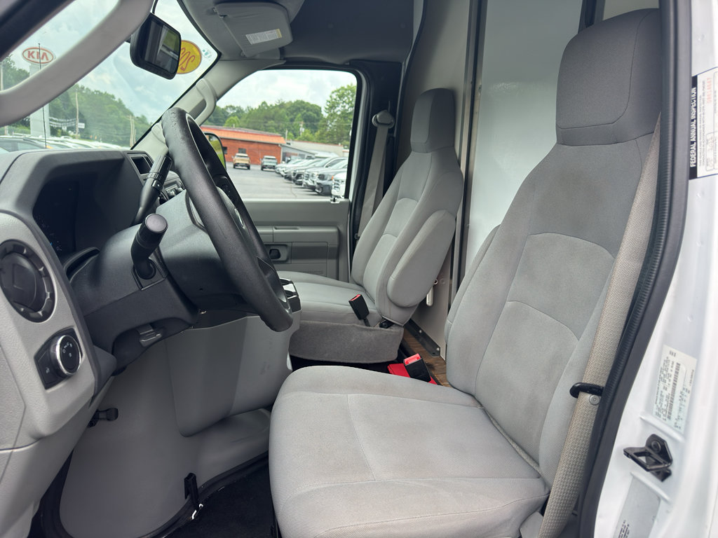 Used 2022 Ford E-350 and Econoline 350 Super Duty w/ Power Windows & Locks Group RWD image 9