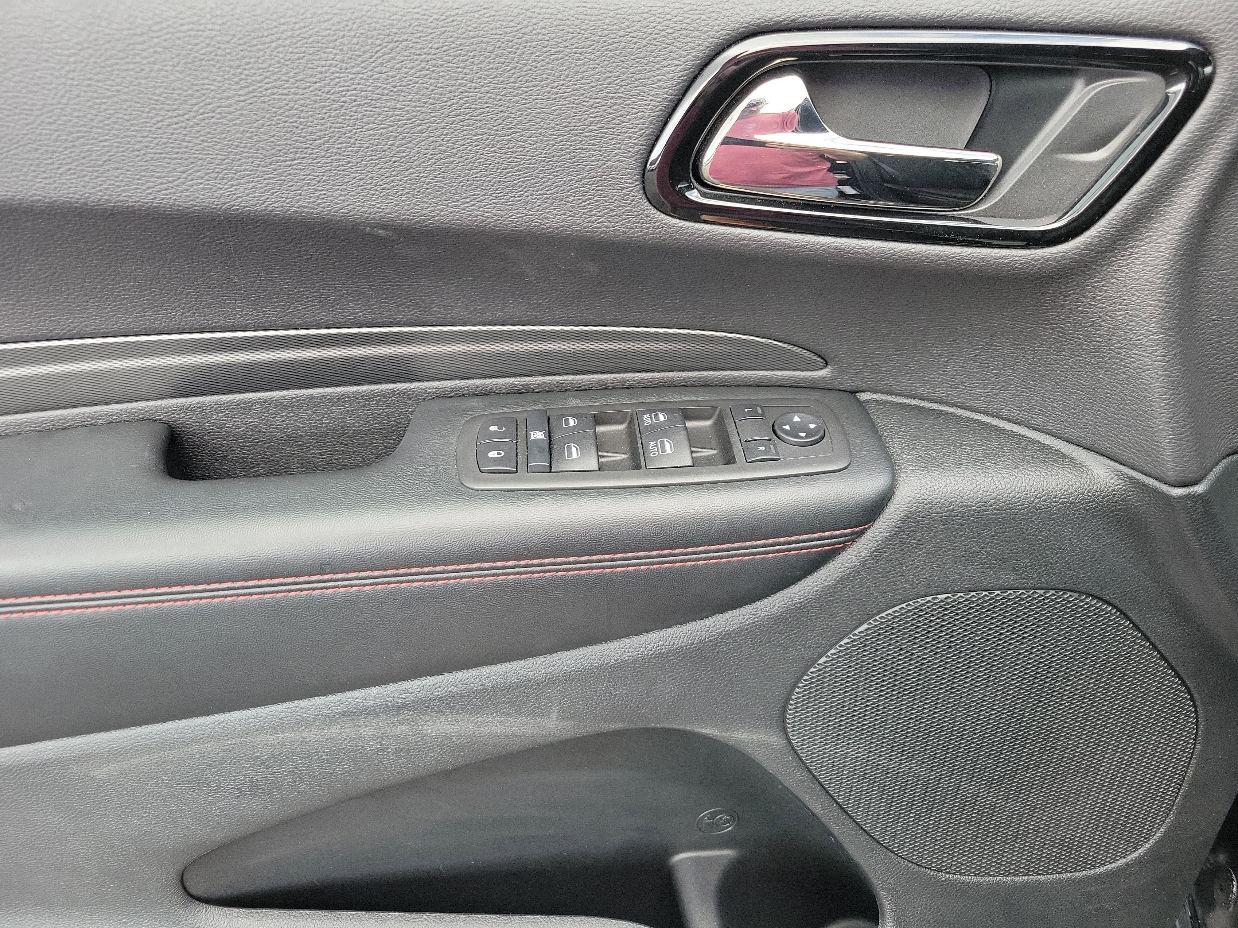 Used 2025 Dodge Durango GT image 7