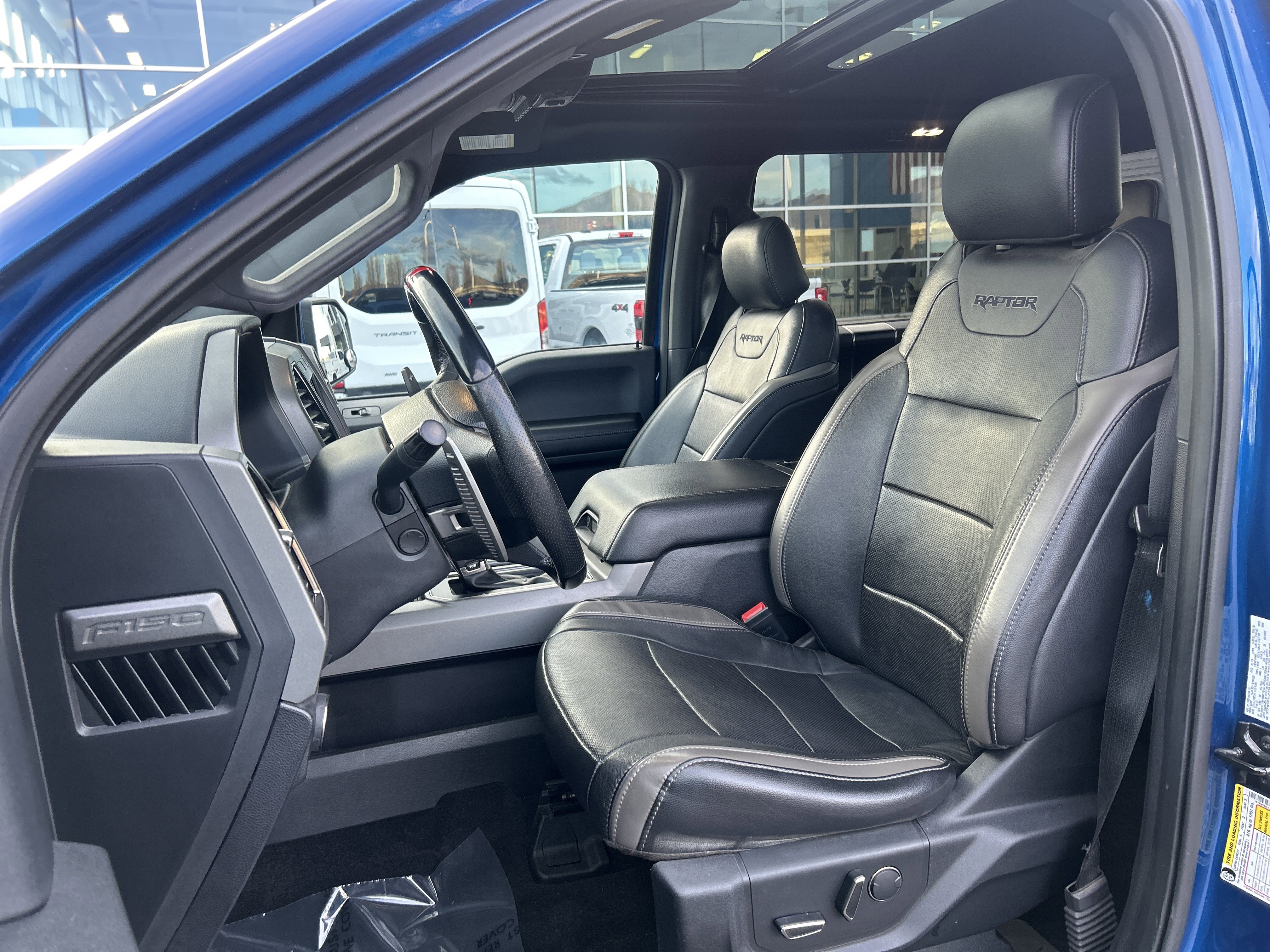 Used 2018 Ford F150 Raptor w/ Equipment Group 802A Luxury image 12