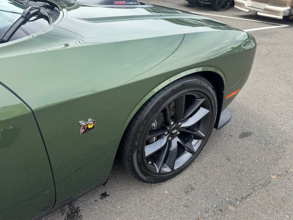 Used 2019 Dodge Challenger R/T Scat Pack w/ Shaker Package RWD image 15