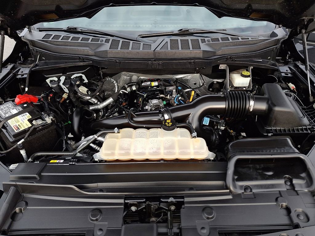 Certified 2022 Ford F150 XLT w/ Equipment Group 302A High image 28