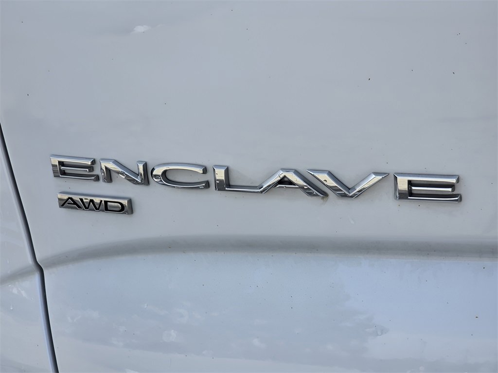 Used 2024 Buick Enclave Avenir w/ Avenir Technology Package image 12