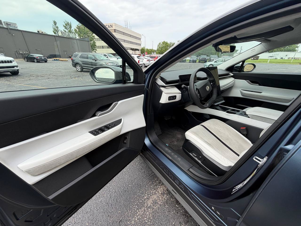 Used 2023 Fisker Ocean One AWD/4WD image 9
