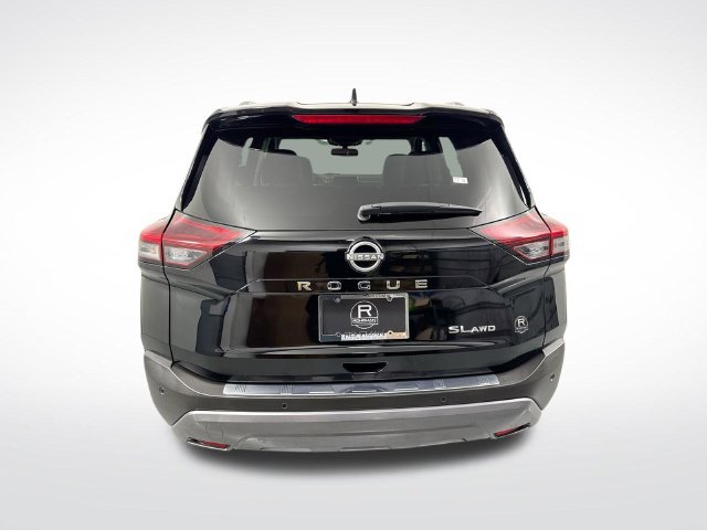 Used 2023 Nissan Rogue SL AWD/4WD image 32