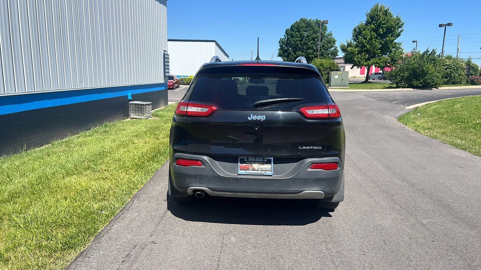 Used 2016 Jeep Cherokee Limited FWD image 6