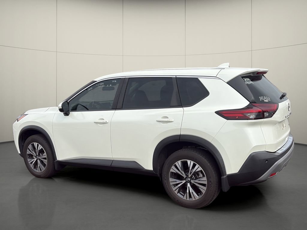 Used 2022 Nissan Rogue SV FWD image 5