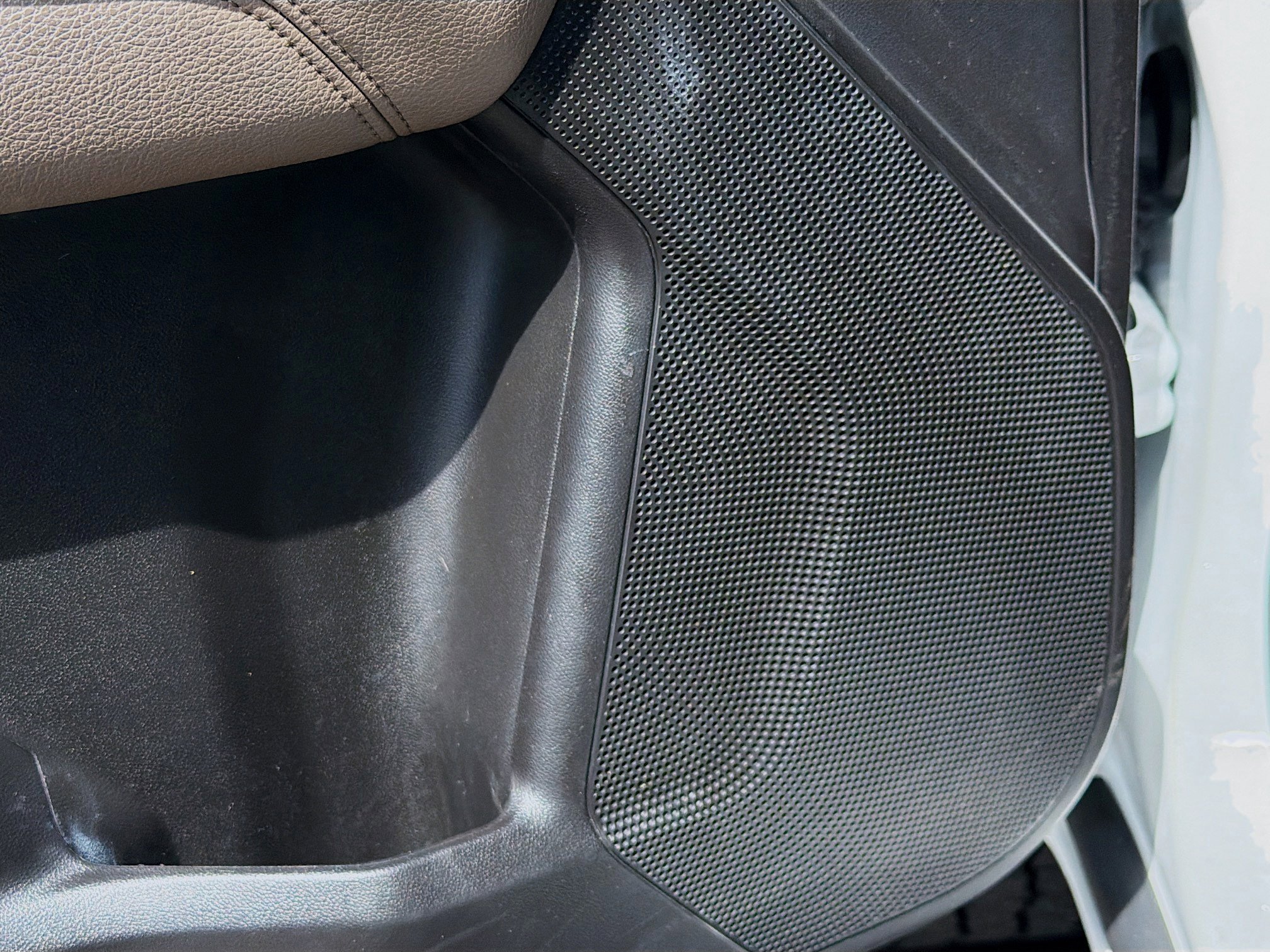 Used 2023 GMC Canyon Denali image 23