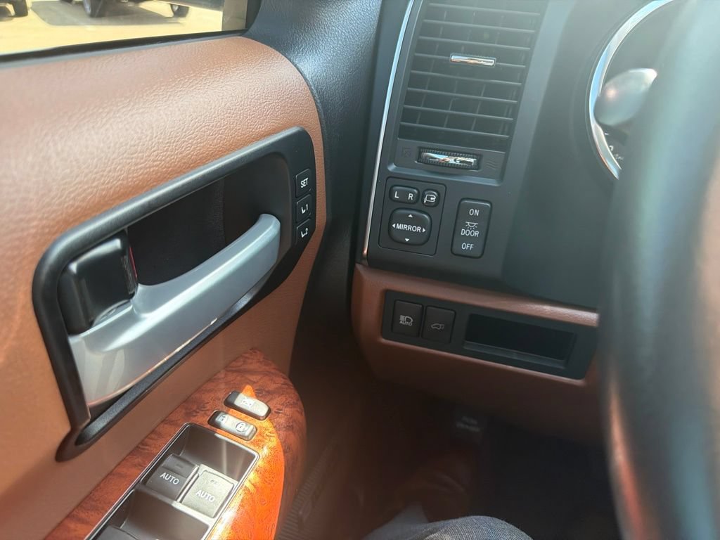 Used 2019 Toyota Sequoia Platinum AWD/4WD image 13
