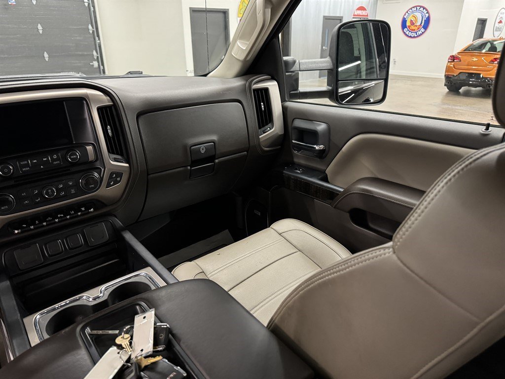 Used 2015 GMC Sierra 3500 Denali w/ Duramax Plus Package AWD/4WD image 30