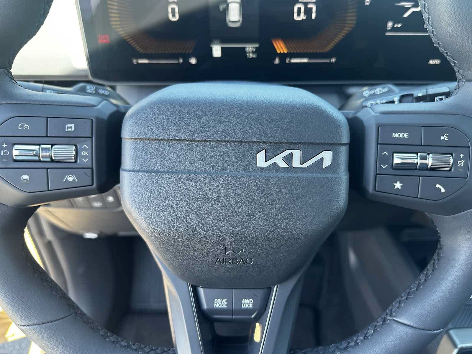 New 2027 Kia Seltos X-Line S w/ X-Line S Premium Package AWD/4WD image 18