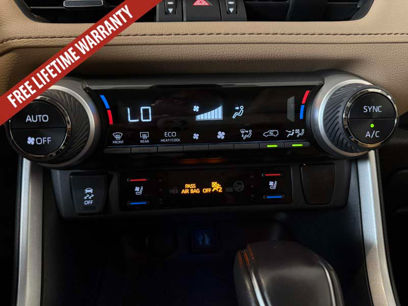 Used 2025 Toyota RAV4 Limited AWD/4WD image 38