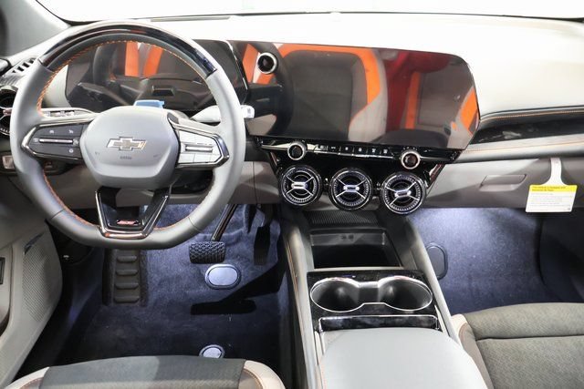 New 2026 Chevrolet Blazer EV SS w/ LPO, Blackout Package AWD/4WD image 13