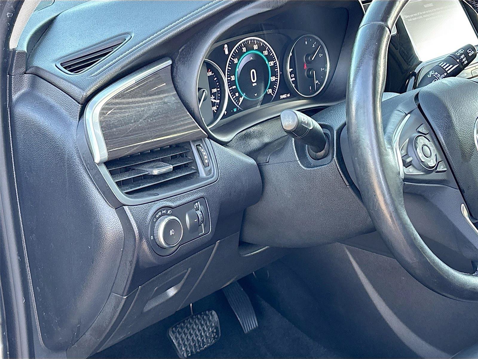 Used 2020 Buick Envision Premium w/ LPO, Active Package AWD/4WD image 10
