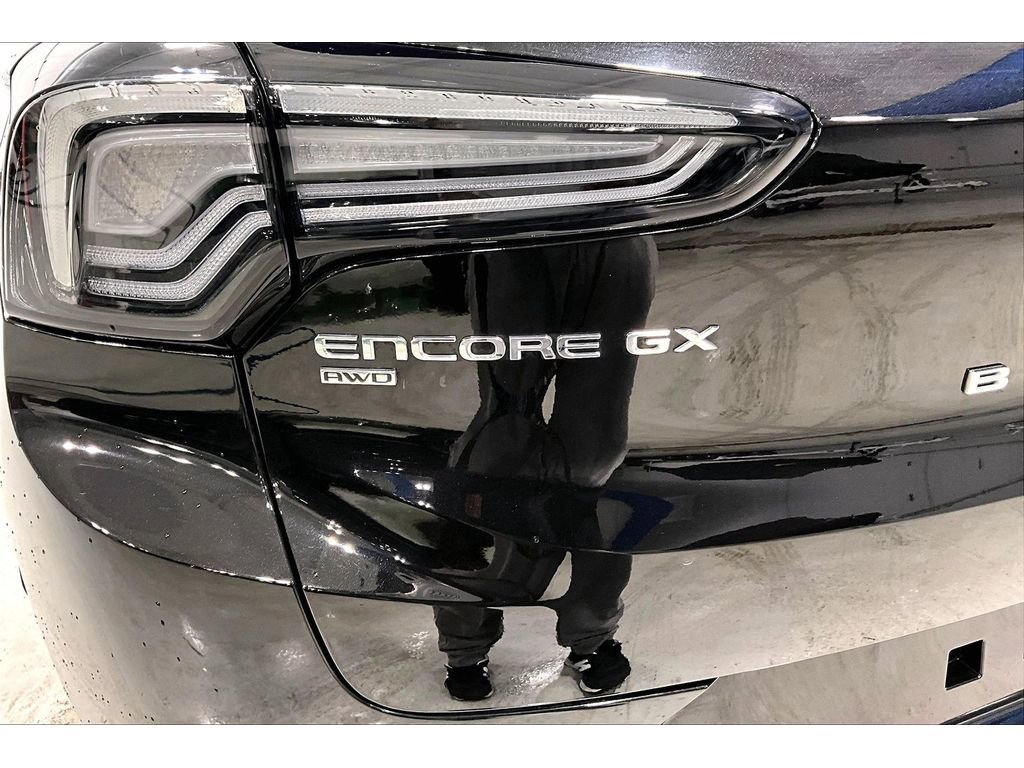 Used 2024 Buick Encore GX Avenir w/ Avenir Technology Package AWD/4WD image 10