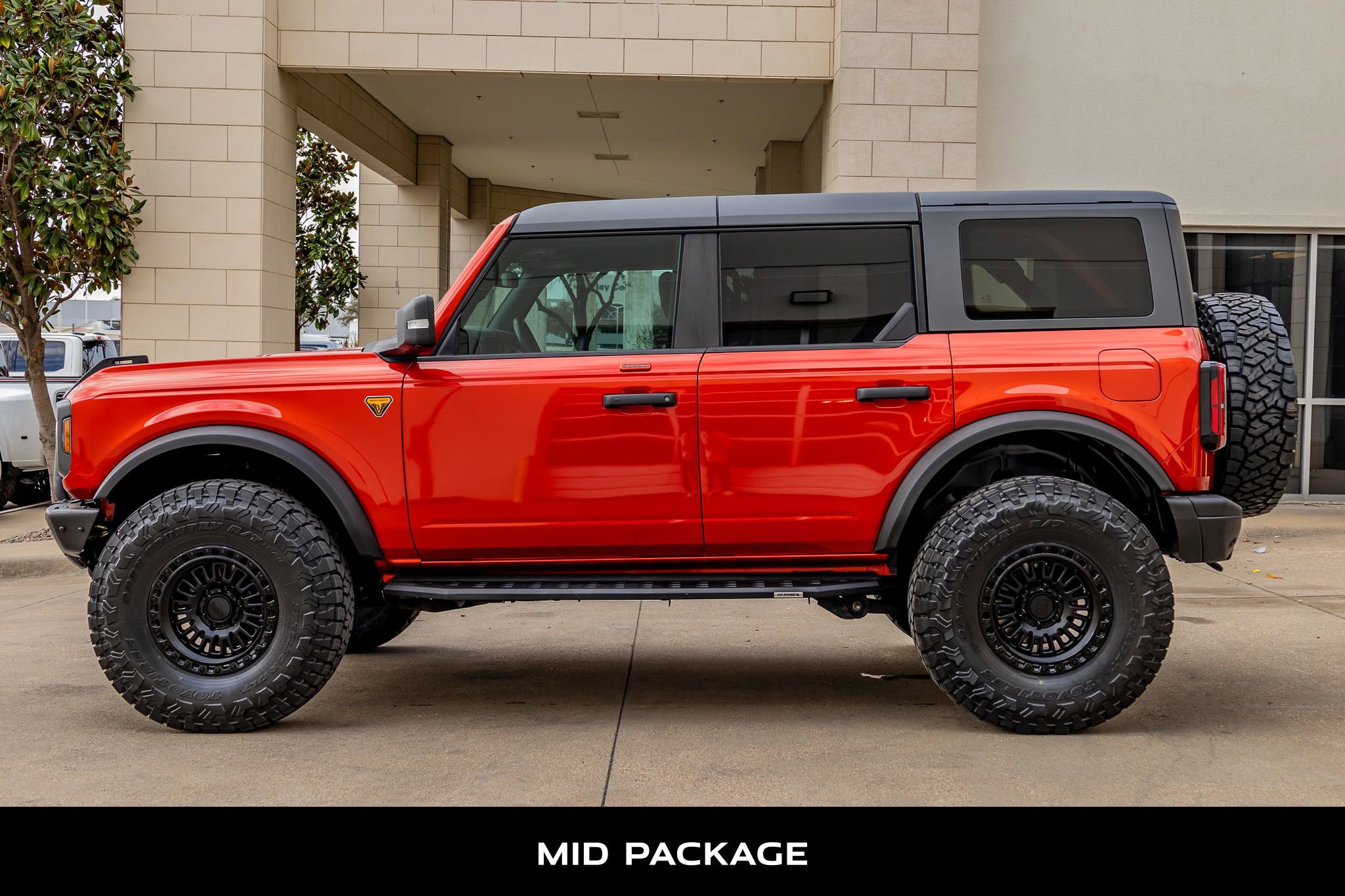 Used 2022 Ford Bronco Badlands image 6