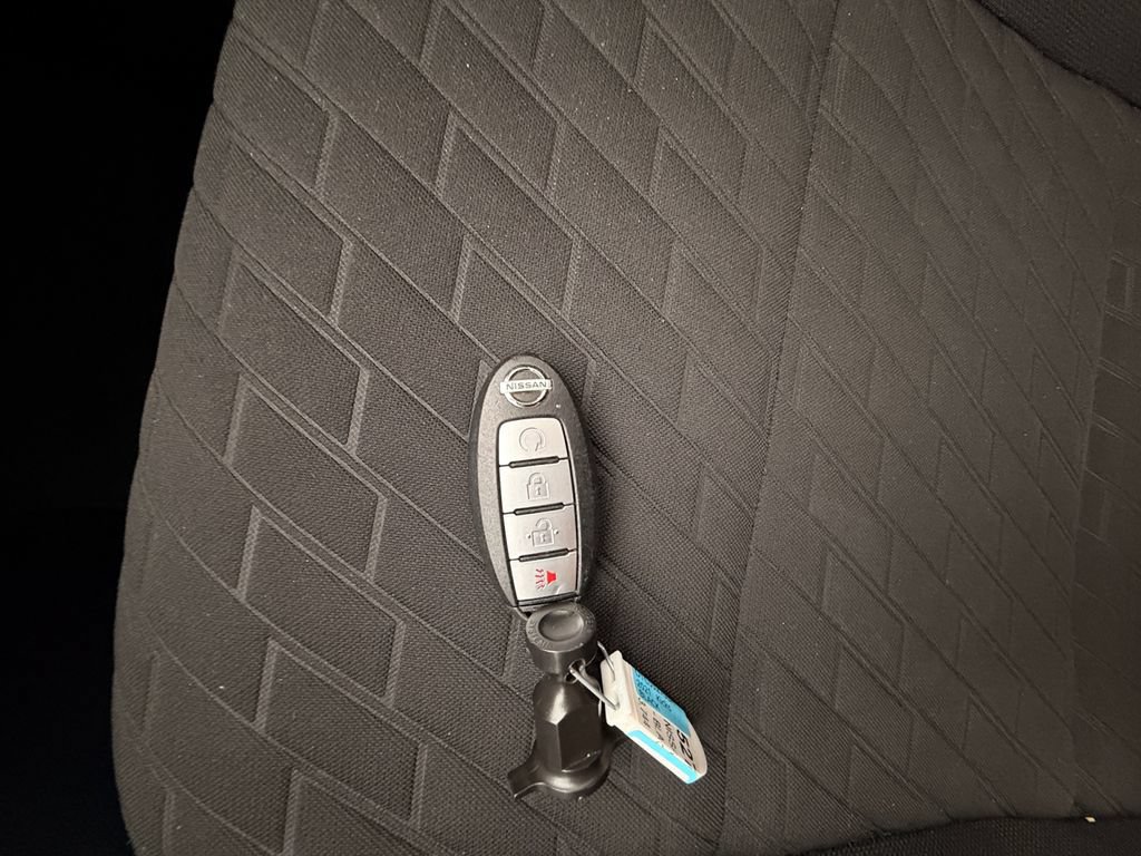 Used 2021 Nissan Kicks SV FWD image 34