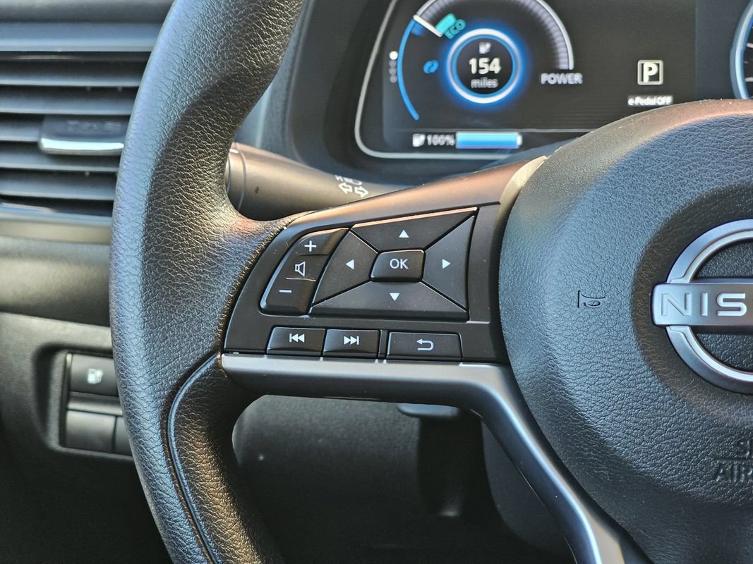 Used 2025 Nissan Leaf S FWD image 25