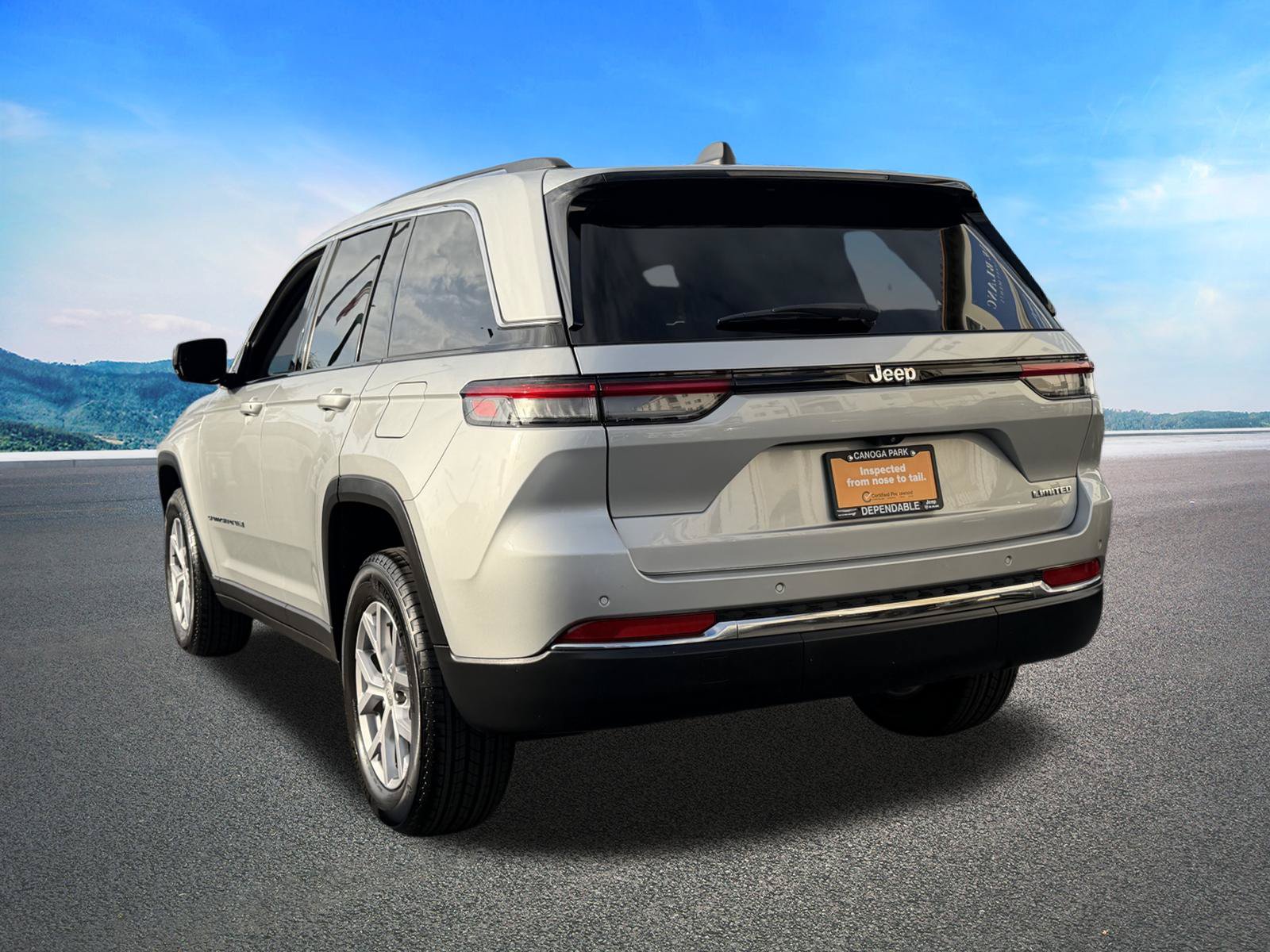 Used 2022 Jeep Grand Cherokee Limited RWD image 8