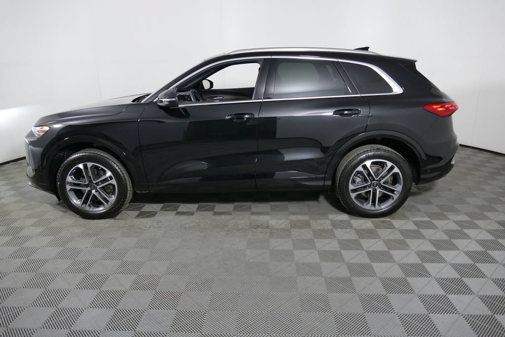 Certified 2025 Audi Q5 Premium w/ Convenience Package AWD/4WD image 6