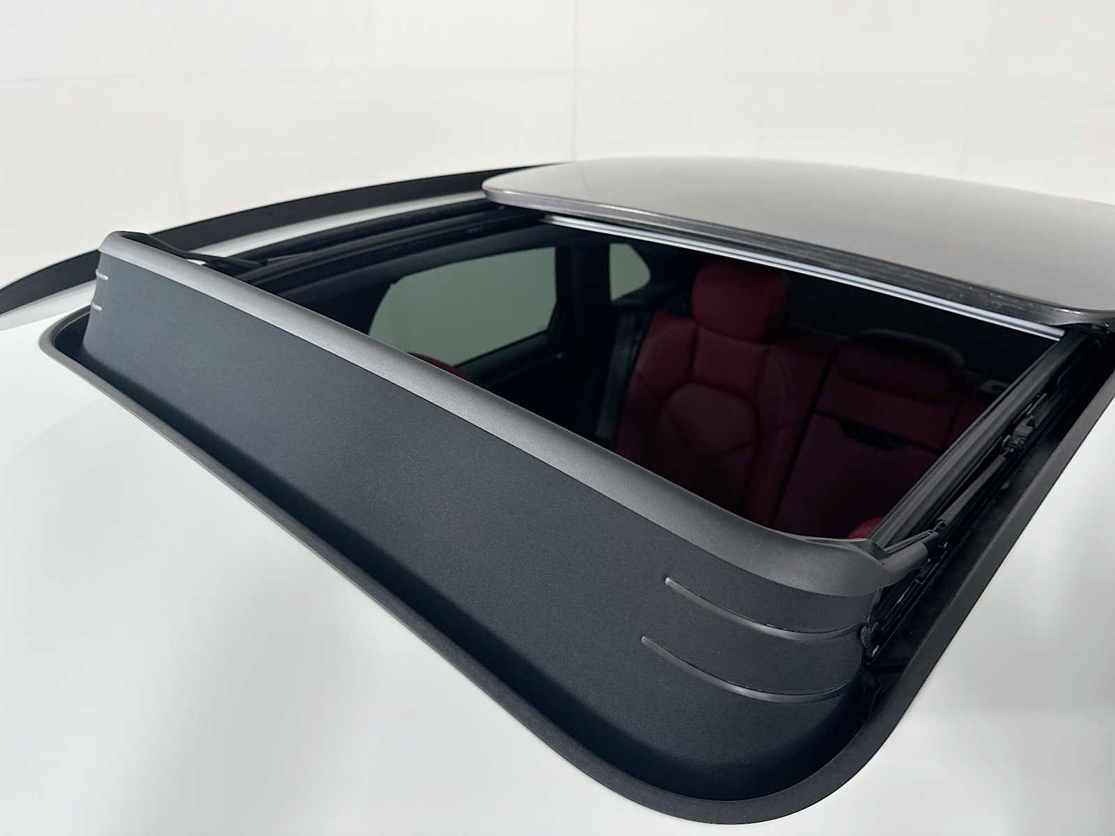 New 2025 Porsche Macan S image 22