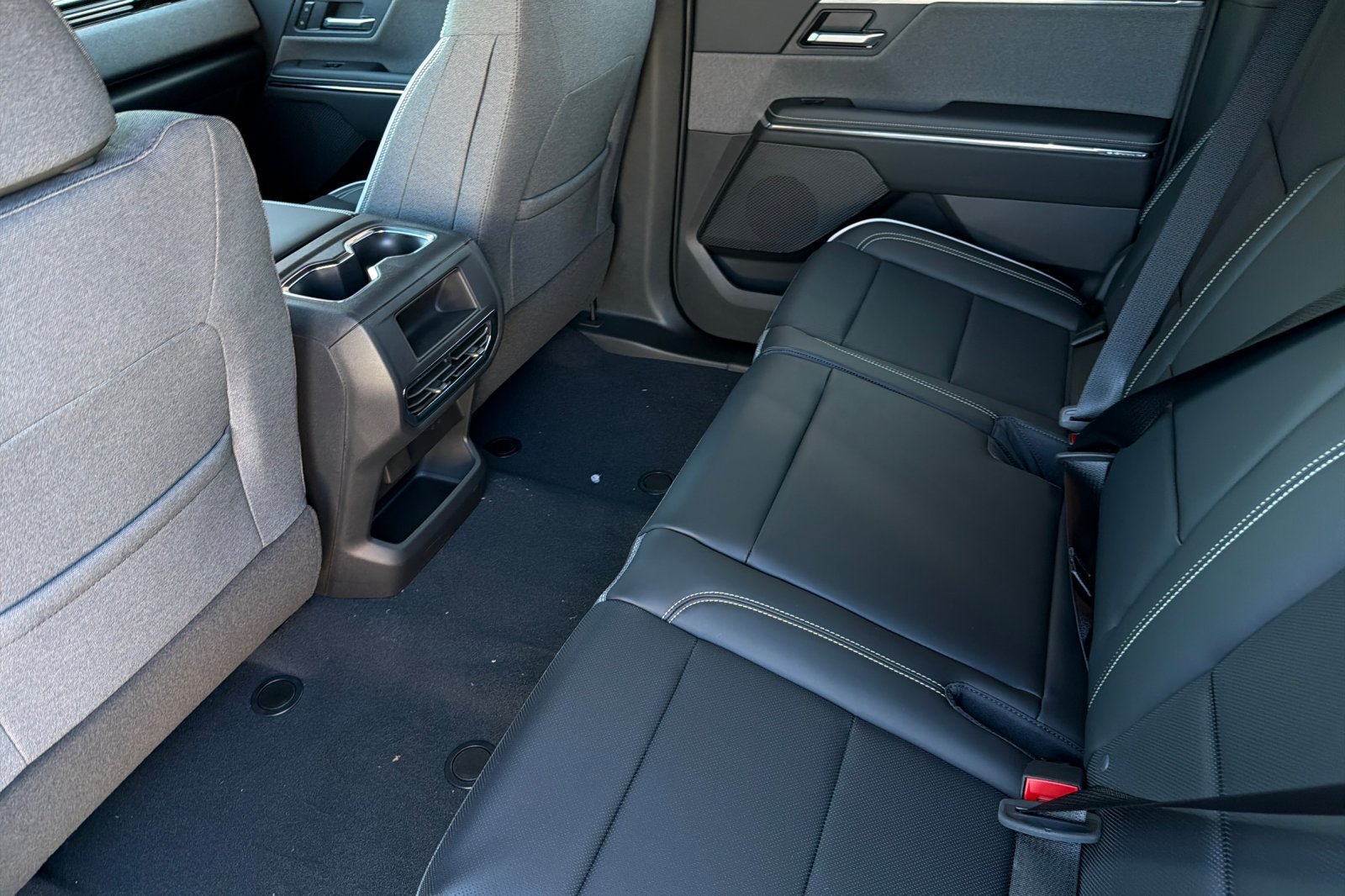 New 2026 GMC Sierra EV Elevation AWD/4WD image 12