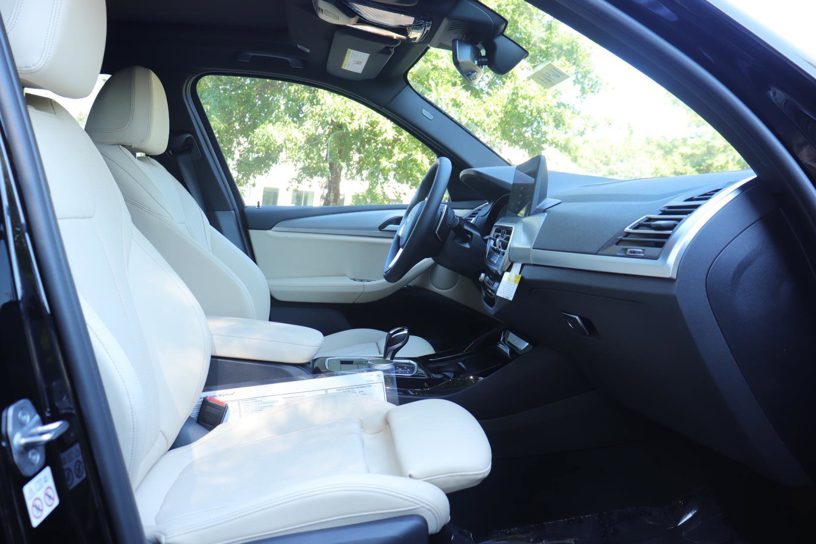 Used 2024 BMW X3 sDrive30i w/ Premium Package w/ZPA RWD image 22