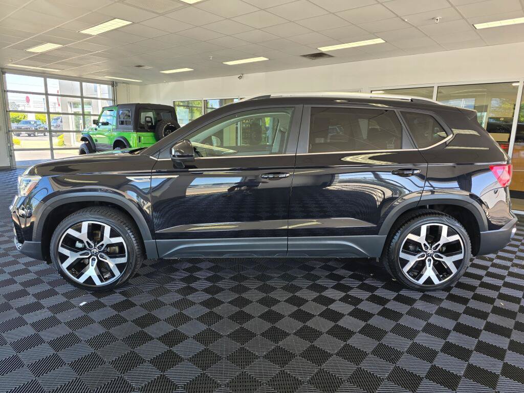 Used 2022 Volkswagen Taos SEL AWD/4WD image 6
