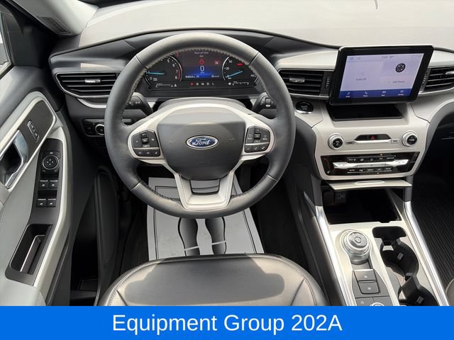 Used 2024 Ford Explorer XLT w/ Equipment Group 202A AWD/4WD image 14