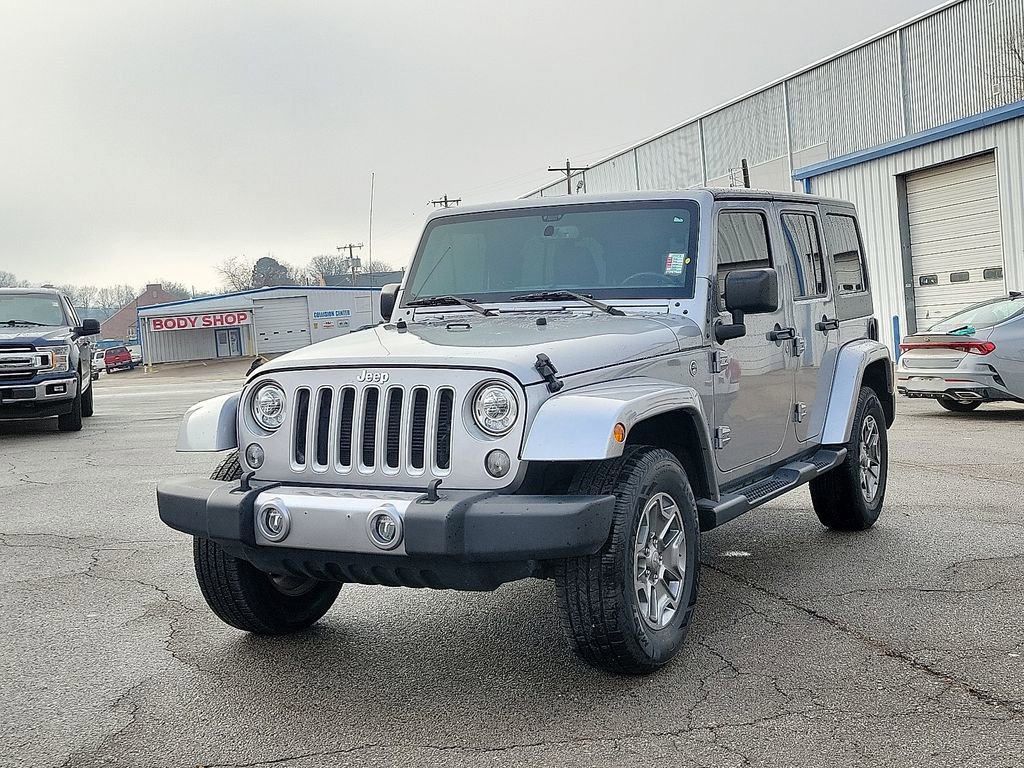 Used 2018 Jeep Wrangler Unlimited Sahara image 2