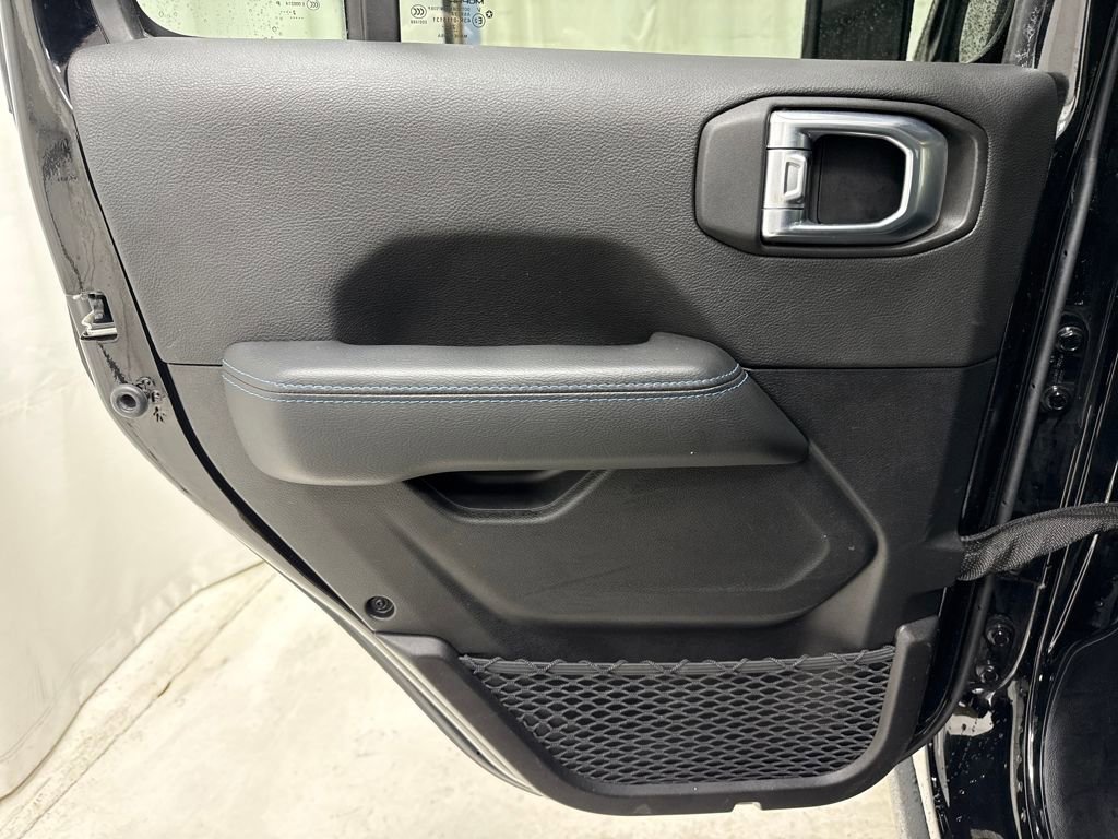 Used 2023 Jeep Wrangler Unlimited Rubicon 4xe w/ Steel Bumper Group image 14