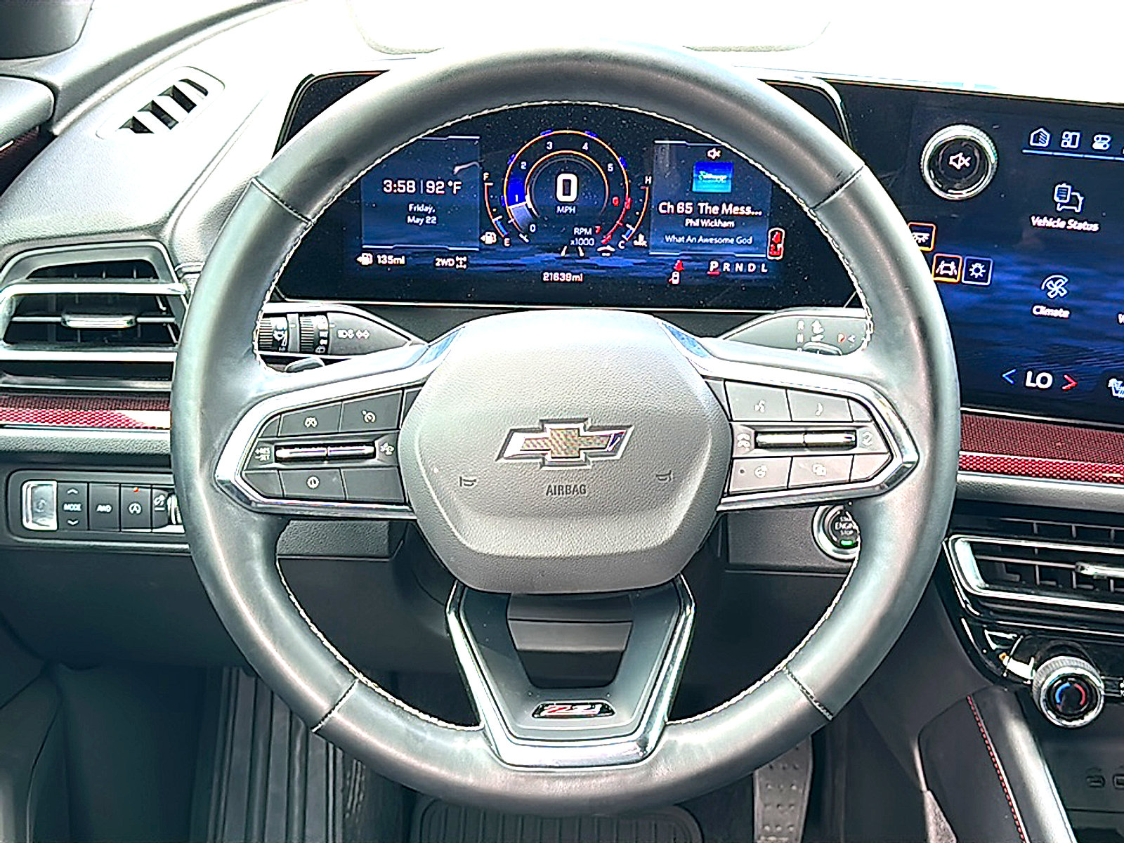 Used 2025 Chevrolet Traverse Z71 AWD/4WD image 23